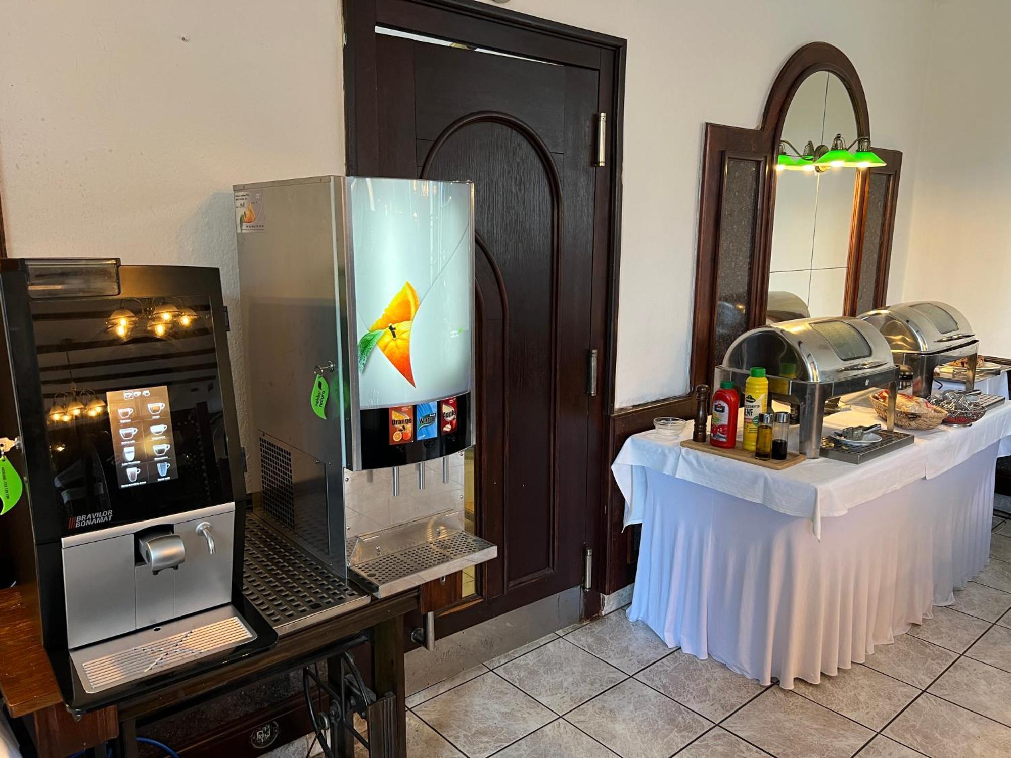 Schlosshotel Hotel 3*