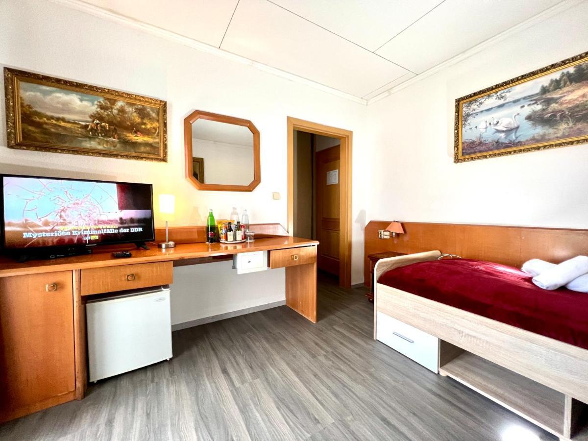 Schlosshotel Отель