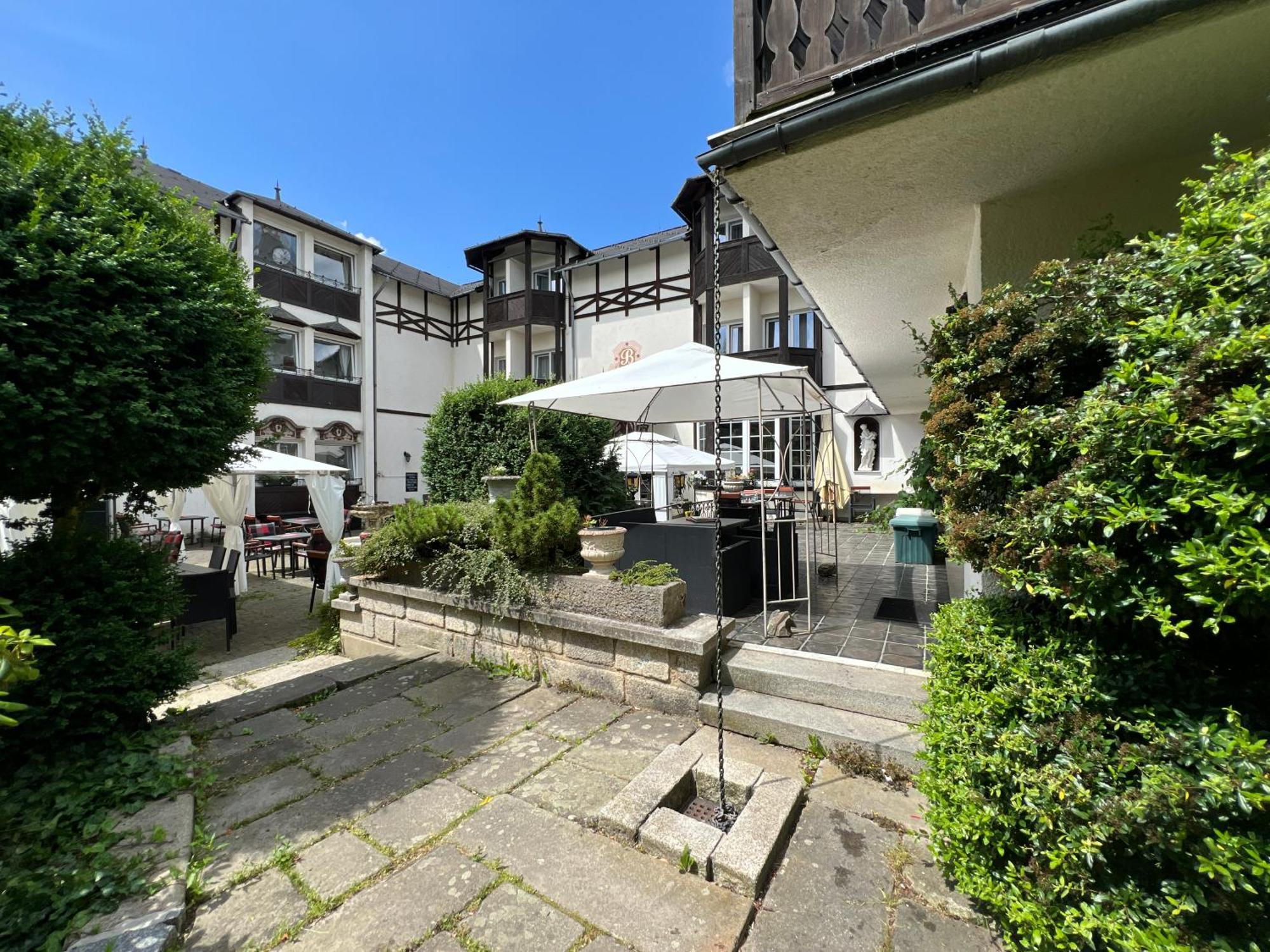 Schlosshotel 3*