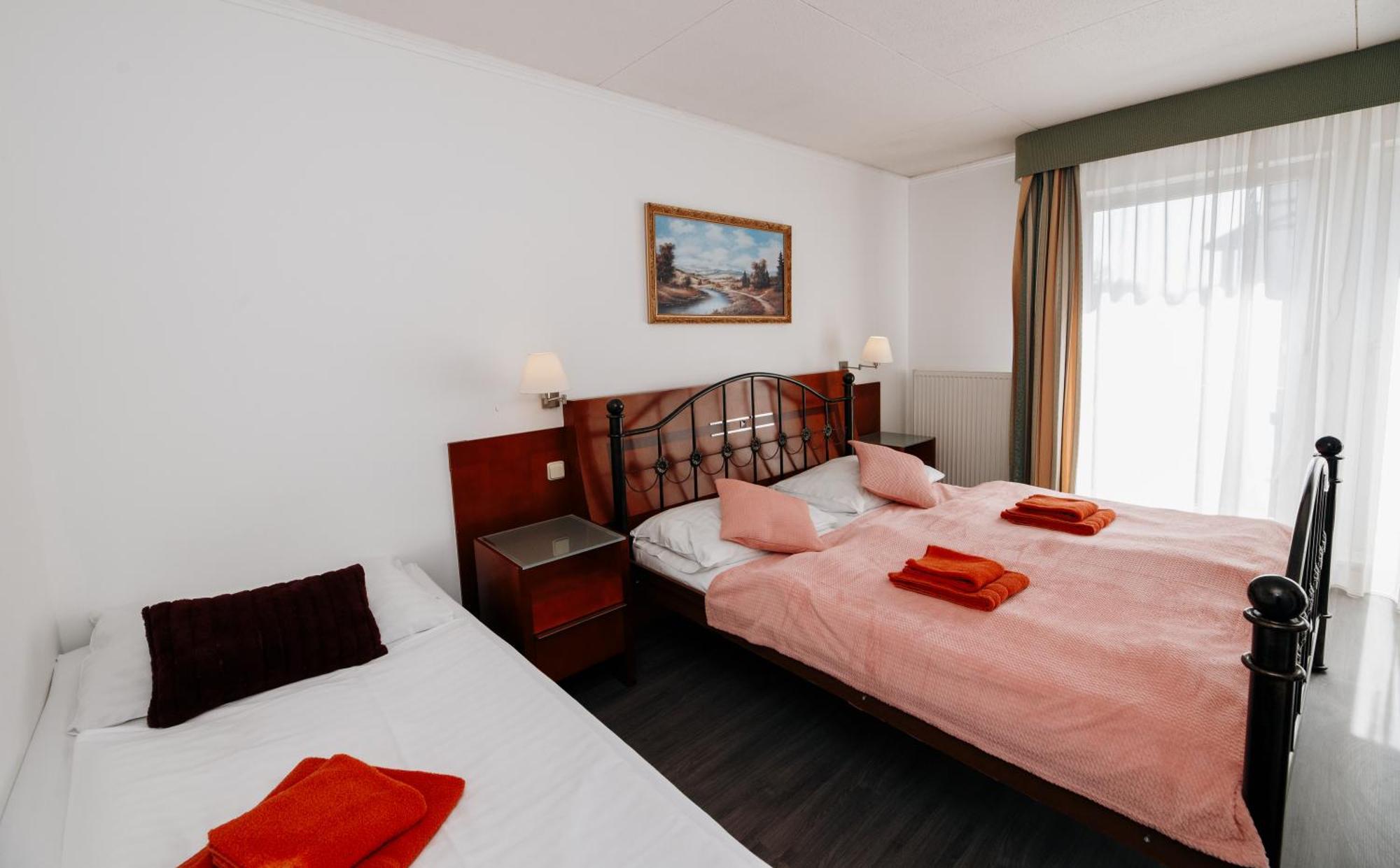 Schlosshotel 3*